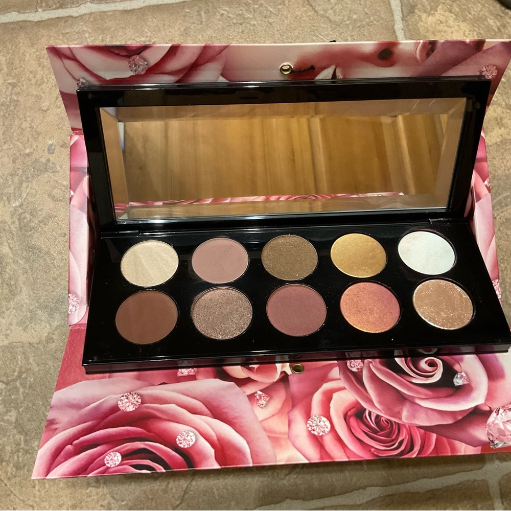 Pat McGrath Divine Rose Mothership VII Palette